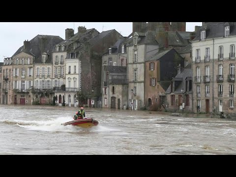 Towns in western France flooded after storm Herminia | AFP