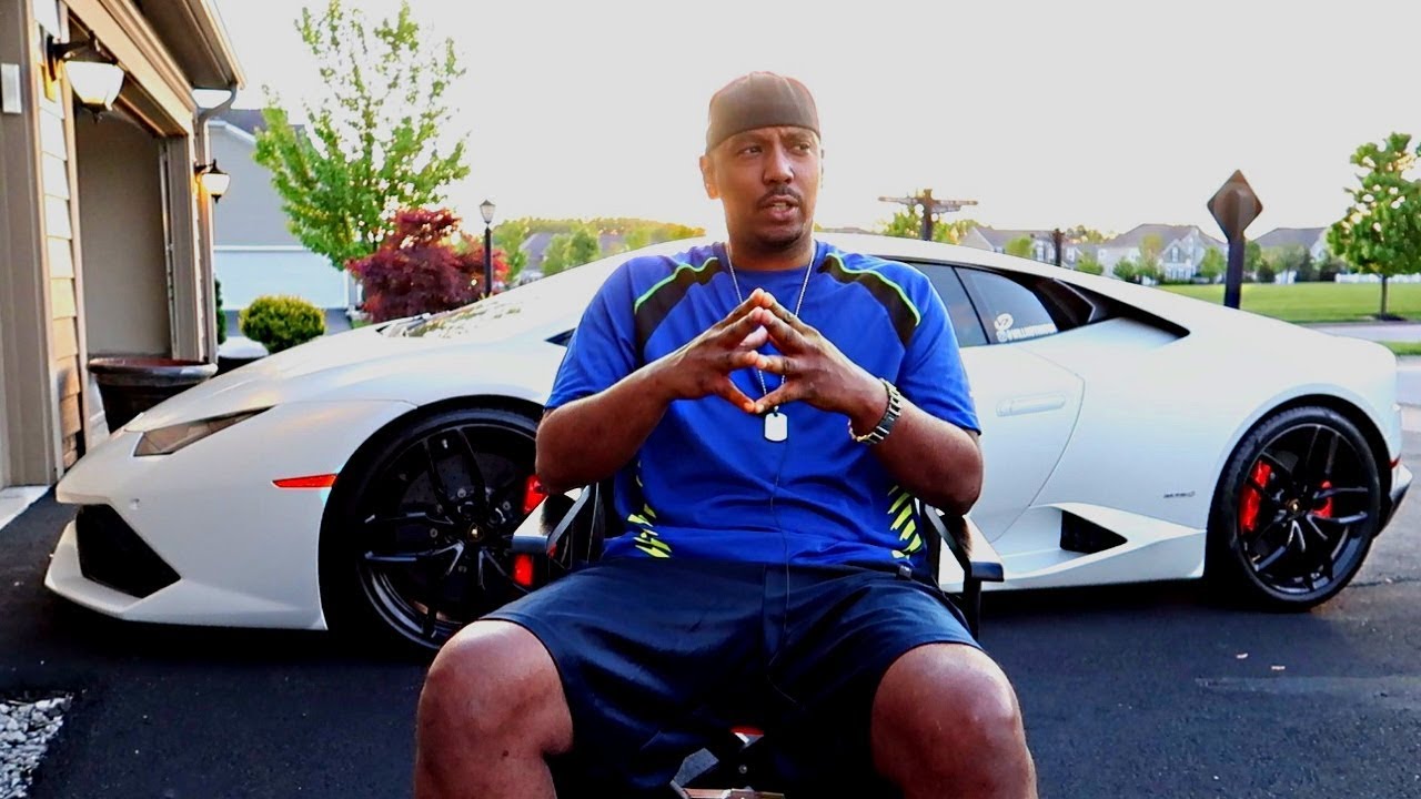 THE CREDIT SCORE YOU NEED TO BUY A LAMBORGHINI...