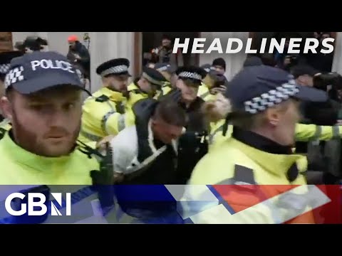 The moment Tommy Robinson arrested at Campaign Against Antisemitism march