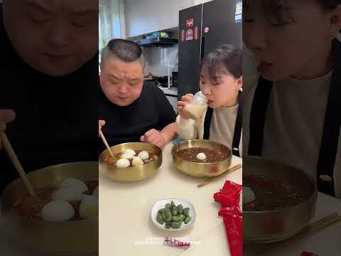 สามีโง่ของฉันกินไข่ของฉัน ฉันจึงกินอาหารของเขาจนหมด#คู่รัก #ตลก #funny #food #mukbang #cooking
