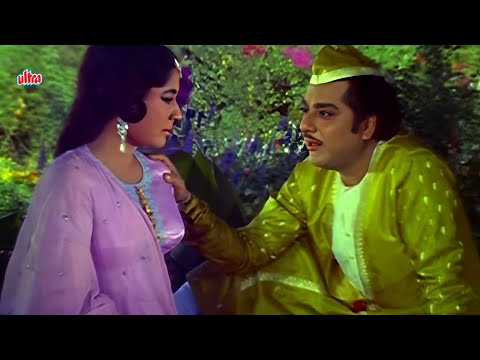 मीना कुमारी और प्रदीप कुमार का आइकॉनिक लव सीन - Bahu Begum Movie Scene