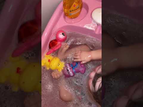 BANHO NA BEBÊ REBORN HELENA