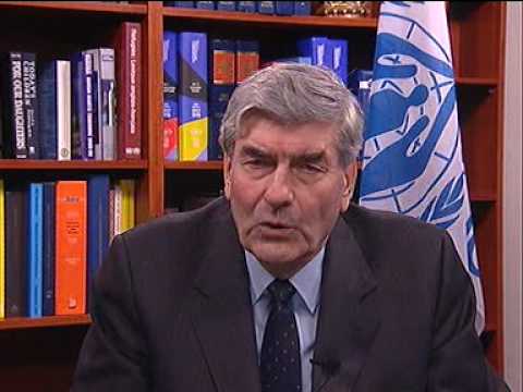 Ruud Lubbers promotes the Earth Charter