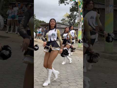 Bastonera valeska ✅❤️ #bastoneras #desfile #baile