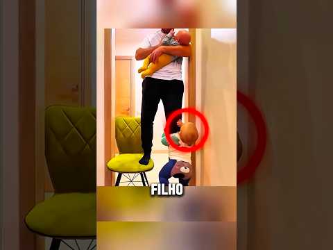 Esse pai estava exausto e inventou um truque inacreditável para cuidar do filho 😳👕