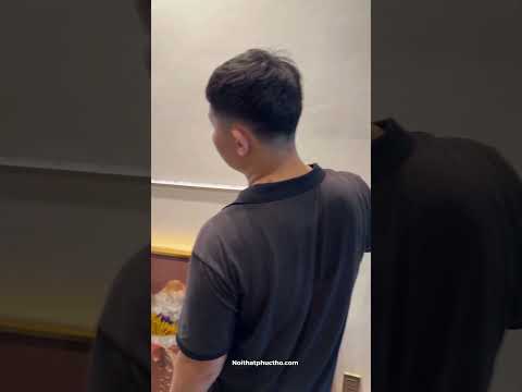 Dù chỉ là một chi tiết nhỏ nhưng anh em vẫn tự tay xử lí để khách hàng yên tâm nhất