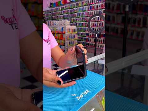 Instalamos mica de hidrogel para un SAMSUNG Z FLIP