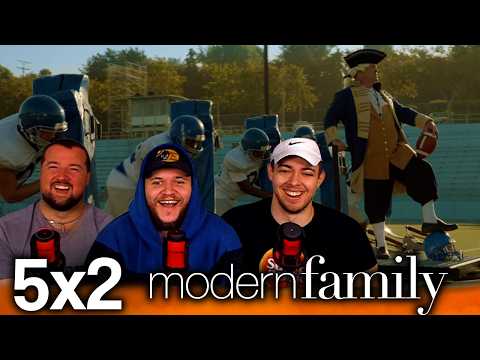 COACH CAM?!? | Modern Family 5x2 'First Days' First Reaction!
