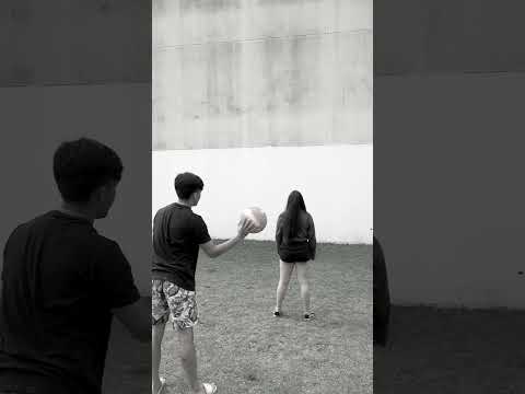 DESAFIO DO DOMÍNIO COM AS MENINAS!!🤣 #shorts