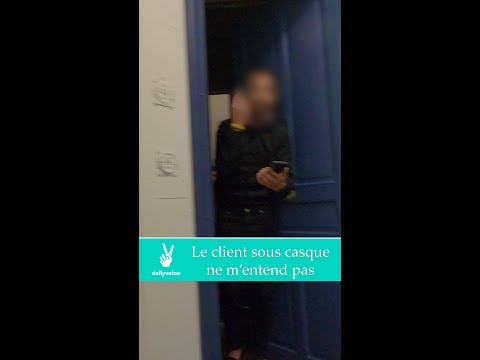 Dailyveloo embarqué 👀 Avec son casque, le client ne m'entend pas