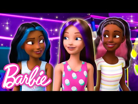 "¡Mis amigos!" | Barbie: Skipper y su gran aventura como canguro | Clip