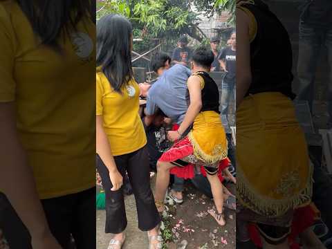 PENYEMBUHAN KESURUPAN DIKUBURAN SEREM