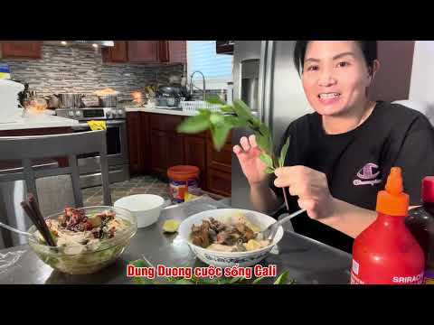 Phở gà vợ nấu chồng khen ngon 👍