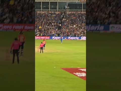 #harrybrook Catch by #arshdeepsingh bowling #varunchakaravarthy #t20 #indvseng #cricket #viralvideo