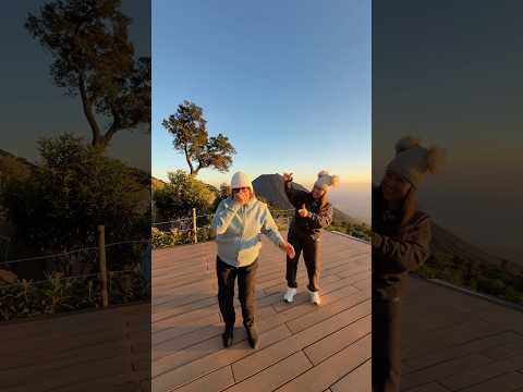 Hermosa mi abuelita 😍 #abuela #nieta #baile #atardecer #elsalvador