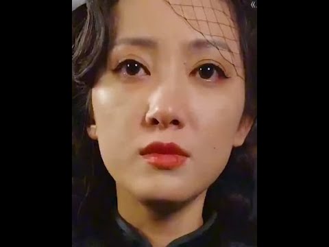 上海滩青云帮大嫂，受了枪伤，小伙救了她 #上海滩之龙凤会 #香果追剧 #因为一个片段看了整部剧 #我在抖音追剧 #好剧推荐 poster