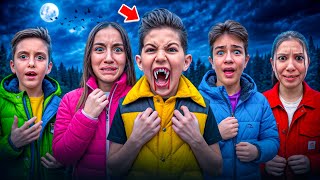 WE'RE PLAYING VAMPIRE-VILLAGER!! MY FRIEND BECAME A REAL VAMPIRE!