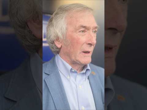 "IF I HAD PLAYED 10-12 OF THOSE MATCHES <strong>WE</strong> MIGHT HAVE STAYED UP!" Pat Jennings on <strong>Spurs</strong> Relegated