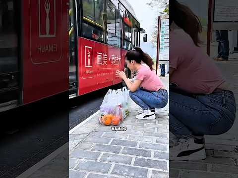 A Mochila Mágica com Rodinhas 🎒🚌