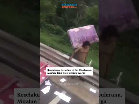 Kecel4kaan Beruntun di Tol Cipularang, Muatan Truk Raib Dij4rah Warga