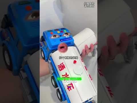 ๐๐ฆ The water sprinkler baby is so funny #funny