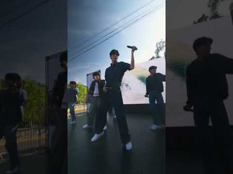 Muchas gracias por todo el amor recibido el día domingo❤️ gracias a GAP 👀 #BetterinDenim #gap #Q_ARE