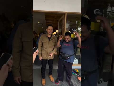 Sampe ada yang nungguin Penggemar Mas AHY