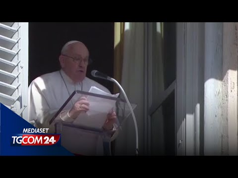 "Il Papa si è alzato e ha fatto colazione"