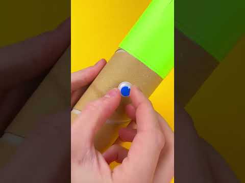 Cardboard Cuts: Unleash Your Inner Stylist! ✂️🎨