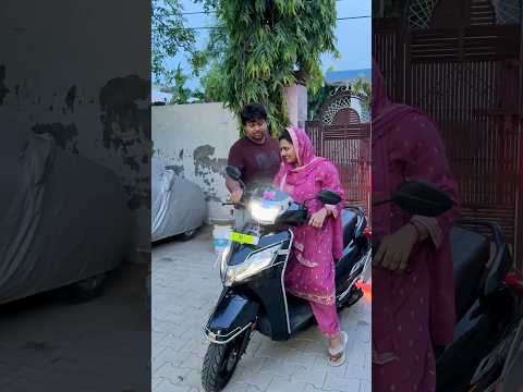 Aj scooty pe maine kuch btaya #minivlog #dailyminivlog #minivlogseries #familyvlog #familyfun