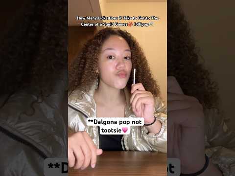 How many licks does it take to get to the center of a squid games🦑lollipop#viralvideo #squidgame2