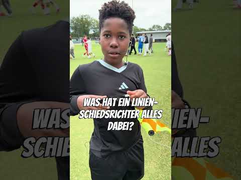 Was hat man eigentlich als Schiedsrichter dabei? Aaron klärt uns auf...