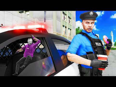 Shrunken Man Annoying Cops in GTA 5 RP