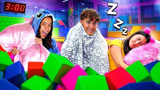 Passamos 24 horas em um parque de trampolins . 