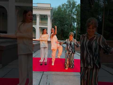 Чей танец тебе ближе? Снимай свой под «Мама, я танцую 2.0» и отметь нас♥️💫