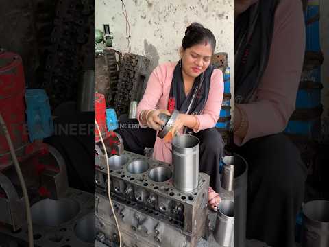 How to sleeve fitting #shortsfeed #tata #dieselengine #automobile #jcb #clarence #machine #repair