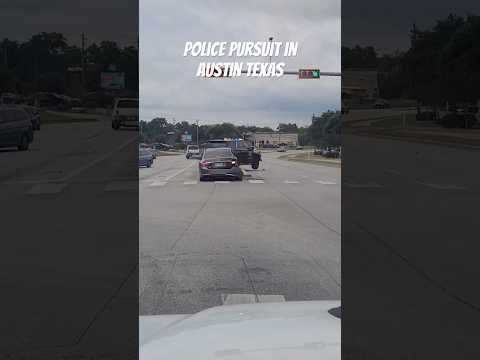 Police pursuit of a Truck with trailer through Austin Texas