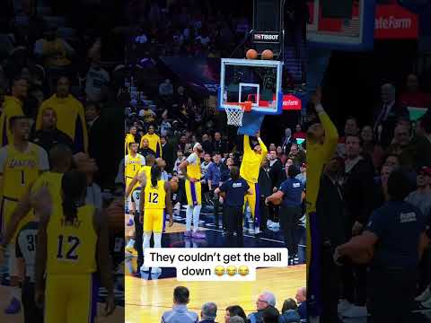 They got both stuck ๐ญ #nba #lebronjames