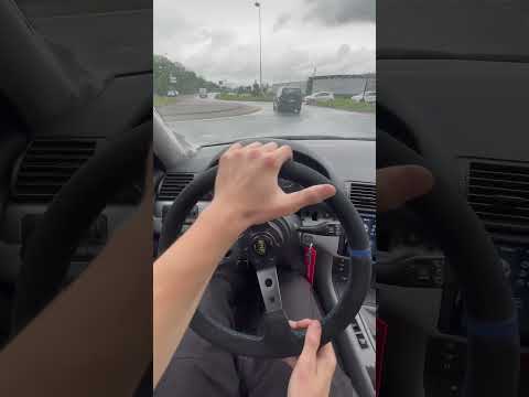 😬 le demi tour #e46 #323i #drift #bmw #e36 #driftcar#streetdrift #325i #330i #m3 #e36m3 #bmwlover