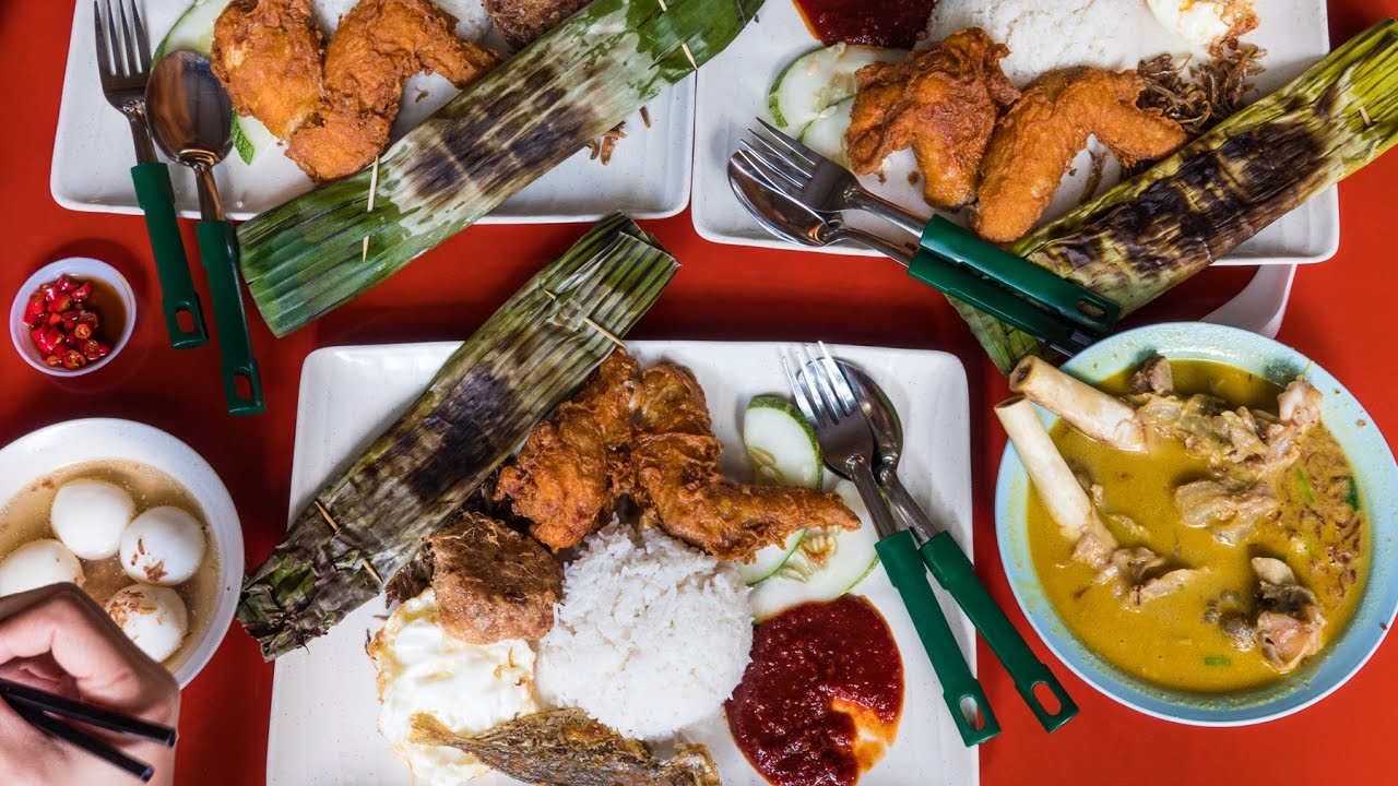 Famous Singaporean Food - Adam Road NASI LEMAK in Singapore