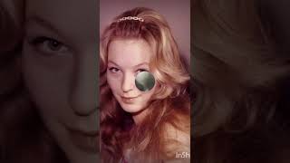 Марина Влади знаменитая французская актриса,певица и писательница русского происхождения.