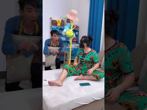 把老婆脸涂黑还藏私房钱，这老公太坏了！#shorts#夫妻搞笑#私房钱