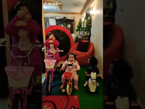 البنات الجميلات والبسكيلته