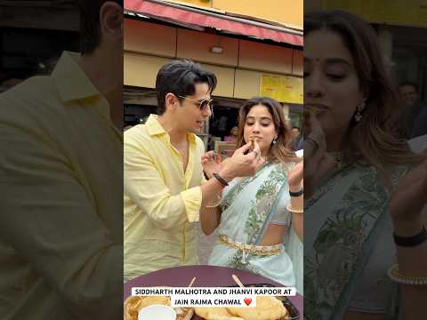 Siddharth Malhotra and Janhvi Kapoor at Jain Rajma Chawal Delhi #siddharthmalhotra #janhvikapoor