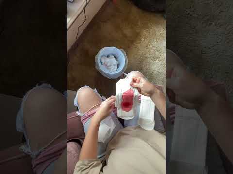 How to use a pad for your first period