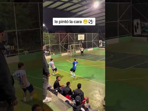 le pintó la cara 😬⚽ #deportes #futbol #skills #soccer #sports
