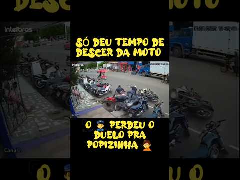 Só deu tempo de descer da moto e o pior acontecer #viralizou #memes #engraçado #foryou #motos #bajaj