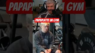 Papaplatte im Gym! #shorts