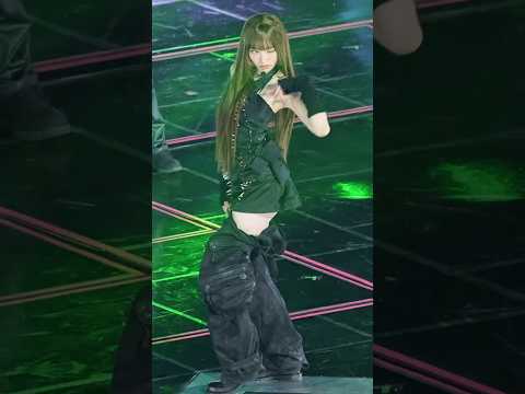 1초도 놓치기 아까운 😊 힙한 그루브! #영서 #올데이프로젝트 ♬ FAMOUS #ALLDAYPROJECT #ADP #YOUNGSEO