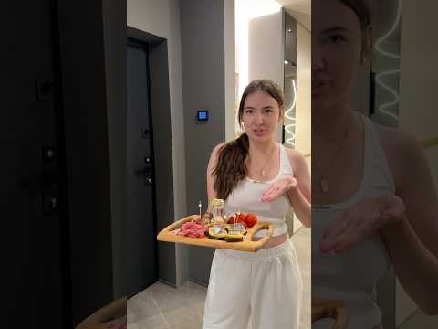 КАК НУЖНО ВСТРЕЧАТЬ МУЖИКА С РАБОТЫ!